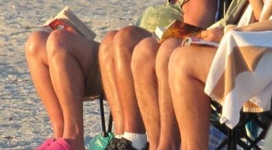 The reasons for the development of articulation of the knee joint